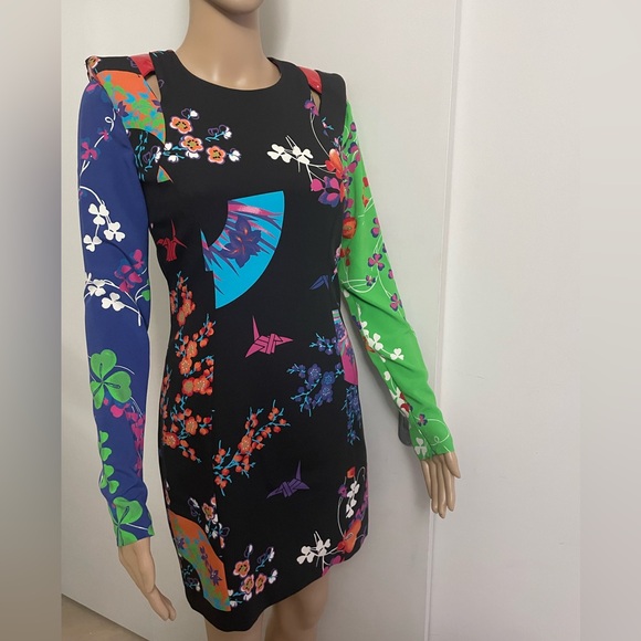 Versace X H&M Dress, complete with original hanger and garment bag - Picture 1 of 16